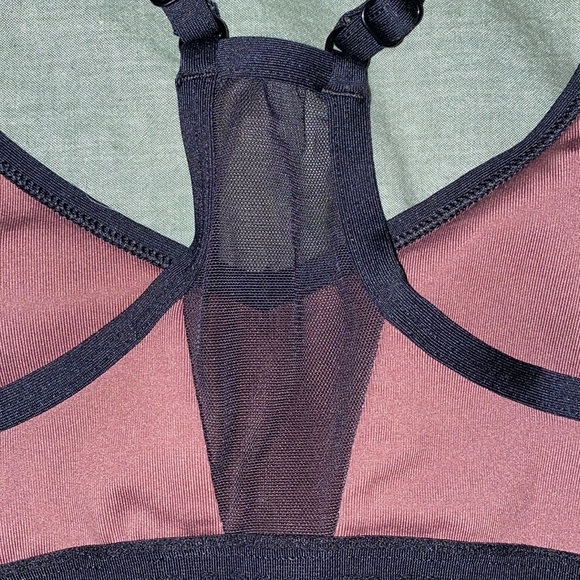VS PINK Sports Bra - Picture 4 of 5